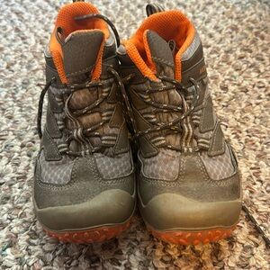 Toddler hiking boots